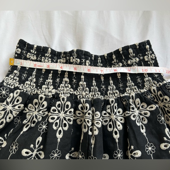 Embroidered Ruffle Mini Skirt - Picture 4 of 6
